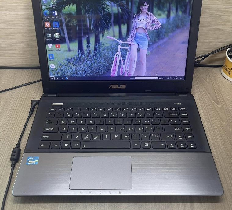 LAPTOP ASUS i3 GEN 3/ RAM 4GB/ SSD 120GB/ PHÍM MỚI/ NGOẠI HÌNH ĐẸP
