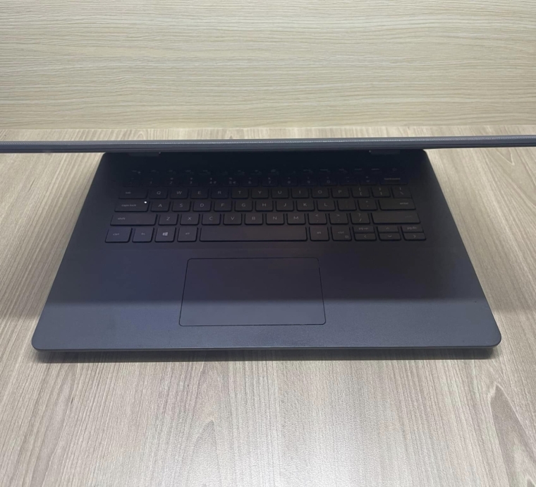 Dell Vostro 3405 14 inch Ryzen 5 3500U RAM 4GB SSD 256GB MÀN HÌNH FULL HD