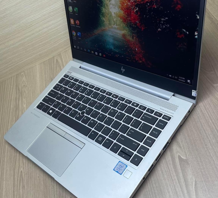 HP Elitebook 840 G5 | Core i7-8650U | RAM 8G | SSD NVME 256G | 14 inch Full HD - Màu Bạc Vỏ Nhôm - MỞ KHOÁ KHUÔN MẶT