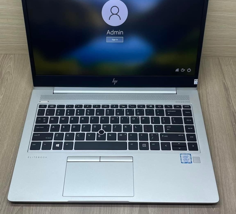 HP Elitebook 840 G5 | Core i7-8650U | RAM 8G | SSD NVME 256G | 14 inch Full HD - Màu Bạc Vỏ Nhôm - MỞ KHOÁ KHUÔN MẶT