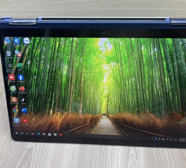 Laptop Samsung cảm ứng | i5-Gen 8 | RAM 8GB | SSD NVME 256GB | 15 inch (LikeNew)