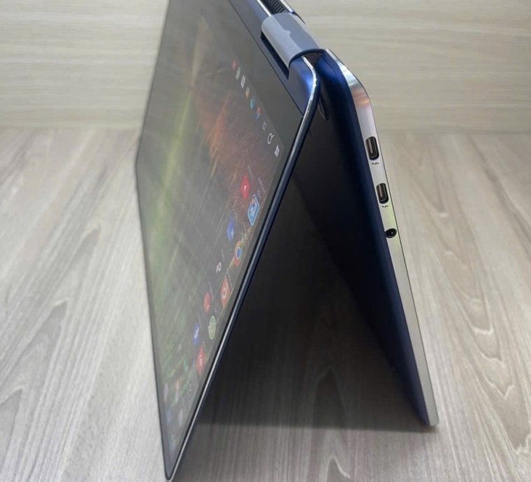 Laptop Samsung cảm ứng | i5-Gen 8 | RAM 8GB | SSD NVME 256GB | 15 inch (LikeNew)