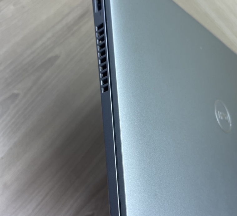 DELL 5410 Likenew | i5-Gen 10 | RAM 8GB | SSD NVME 256GB | 14 inch đẹp 99%