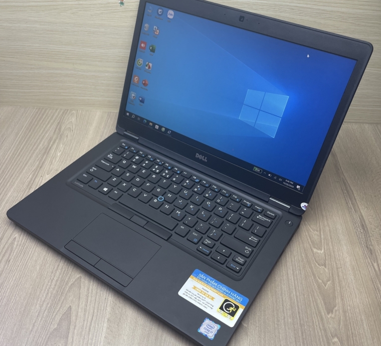 DELL 5480 CẢM ỨNG | i7 - 7820HQ 2.9GHz - THẾ HỆ 7 | VGA RỜI 2GB | KENG NHƯ MỚI