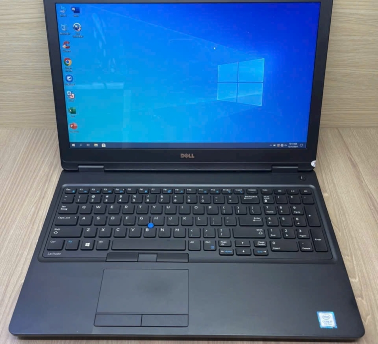 DELL 5580 i7-7600U | RAM 8G | SSD 256G | 15.6 INCH | PIN TỐT | LIKENEW