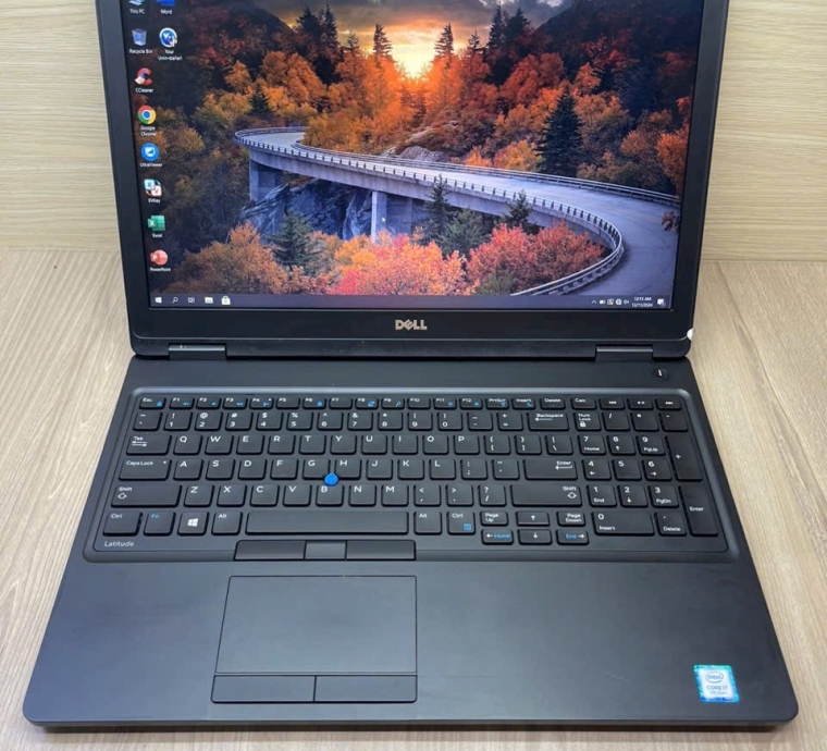 DELL 5580 i7-7600U | RAM 8G | SSD 256G | 15.6 INCH | PIN TỐT | LIKENEW